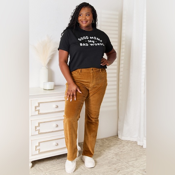 GOOD MOMS SAY BAD WORDS Graphic Tee - Picture 4 of 8